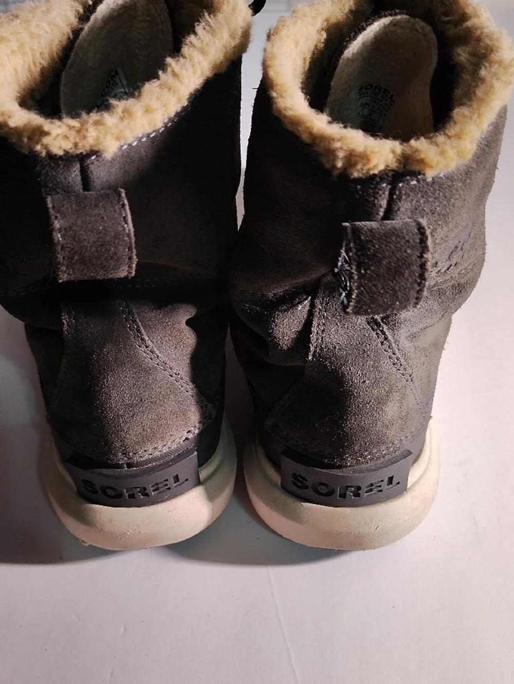 Sorel Women's Size 8 Gray Lace-Up Faux-Fur Winter Boots WM